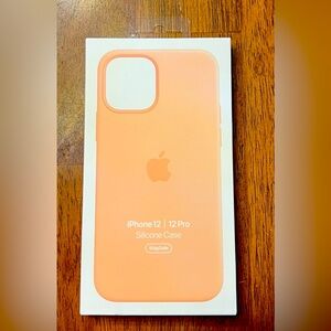 New in box - Apple iPhone 12 | 12 Pro Silicone Case with MagSafe - Cantaloupe